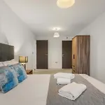 Stayzeni, Ouse Court Bright 2 Bed Lejlighed *