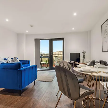 Stayzeni, Ouse Court Bright 2 Bed Appartement *