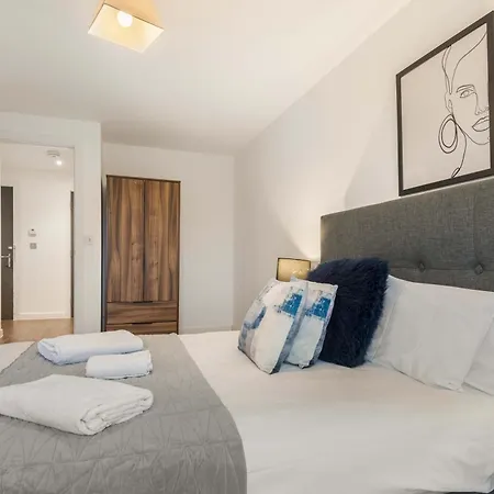Daire Stayzeni, Ouse Court Bright 2 Bed *