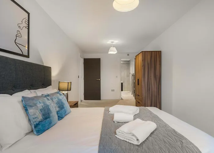 Stayzeni, Ouse Court Bright 2 Bed Appartamento