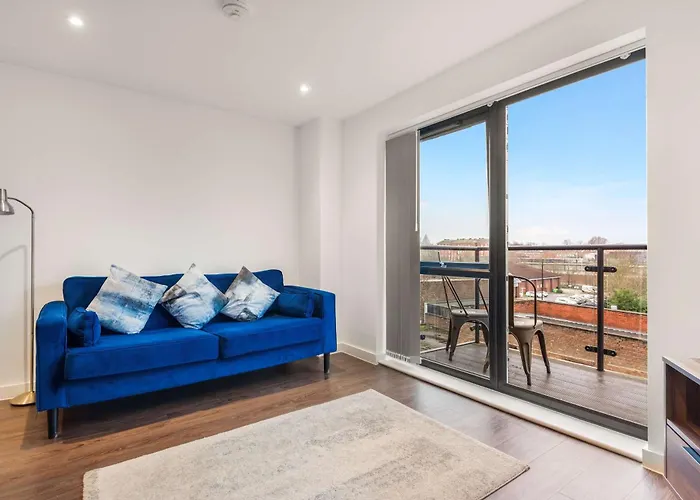Stayzeni, Ouse Court Bright 2 Bed * Йорк